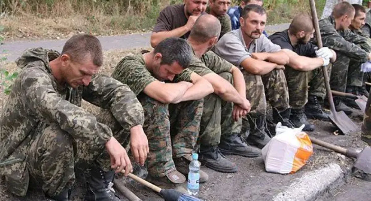 Російські джерела назвали кількість українських військовополонених, які знаходяться на території РФ: як дізнатися інформацію про своїх рідних - today.ua