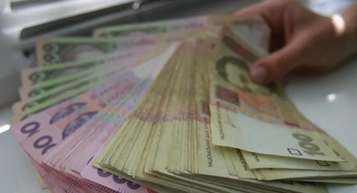 Українцям роздають від 4500 грн допомоги: хто може отримати через Дію - today.ua