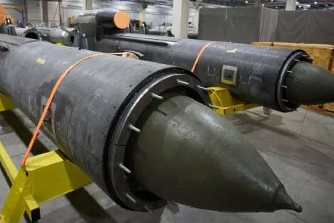 Массовое производство ракет Фламинго на данный момент невозможно: нардеп Костенко раскрыл детали