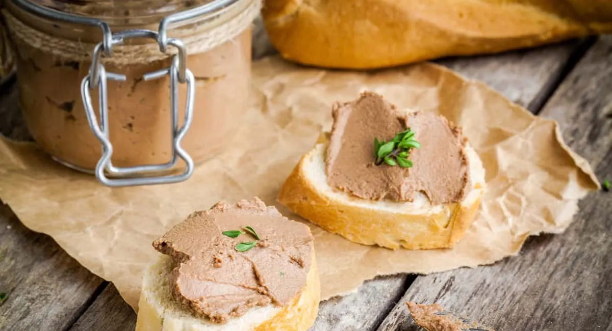 Рецепт печінкового паштету з секретним інгредієнтом: що зробить намазку більш ніжною та смачною - today.ua