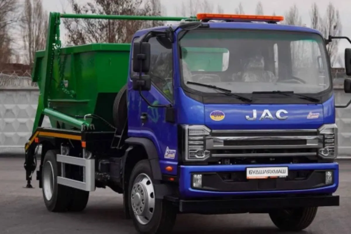 Часи Газ-66 минули: в Україні презентували нове покоління техніки - today.ua