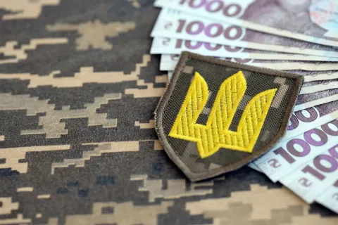 Как будут отличаться зарплаты контрактников и мобилизованных, и какой будет продолжительность контракта: появилась новая информация