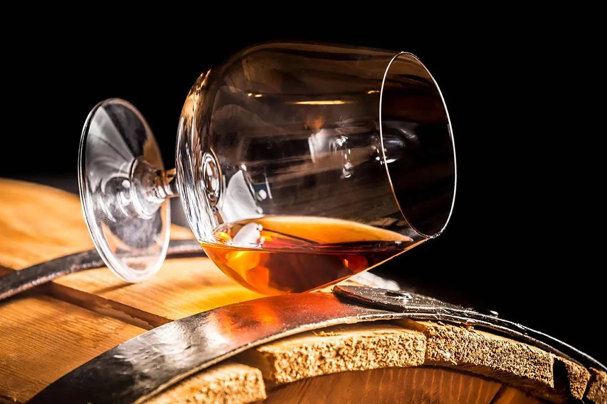 В Украине исчезнет коньяк: какое новое название получит алкогольный напиток - today.ua