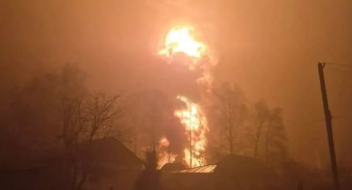 Здійнялася масштабна пожежа: дрони знищили нафтобазу в Тамбовській області РФ (відео) - today.ua