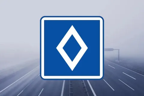 Полностью изменит движение: в Украине планируют ввести новый полезный дорожный знак