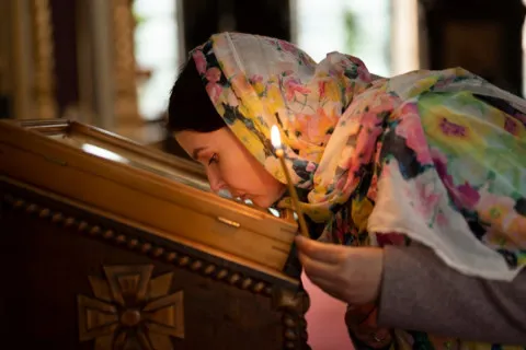 Церковный праздник 4 декабря: почему на Варвару нельзя ссориться, давать соль в долг и даже заниматься рукоделием