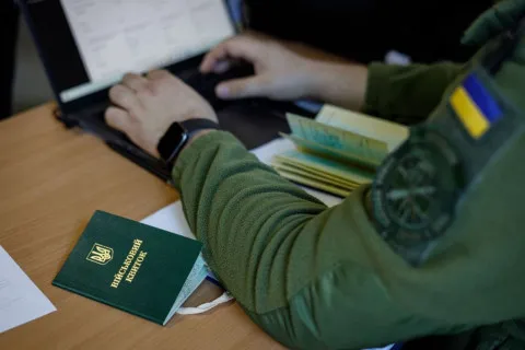 Часть украинцев с нового года рискует потерять отсрочку от мобилизации: в чем дело