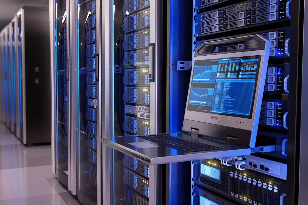 Ринок готується переписати цінники на смартфони й комп’ютери: чому девайси дорожчатимуть у всьому світі - today.ua