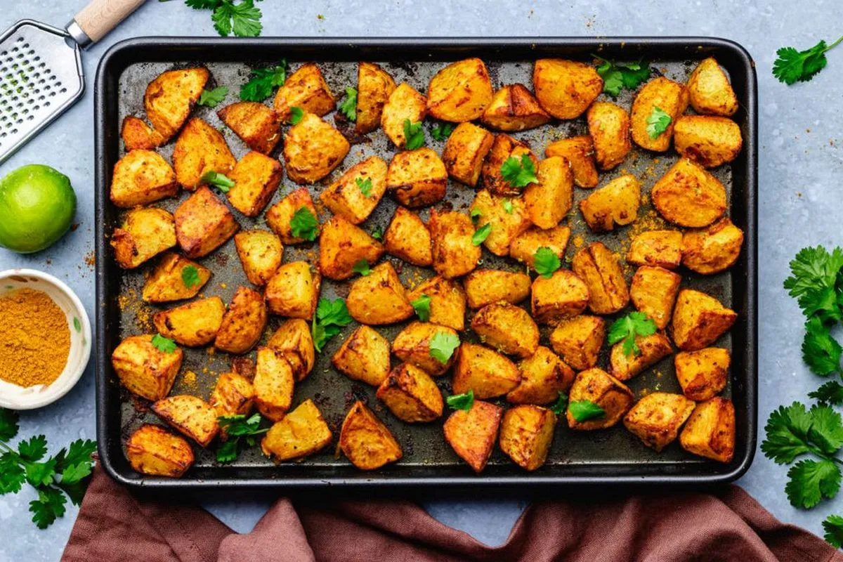 Чим замінити пюре та картоплю по-селянськи: рецепт гарніру, який підкорить навіть гурманів Чим замінити пюре та картоплю по-селянськи: рецепт гарніру, який підкорить навіть гурманів - today.ua