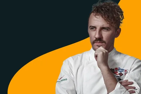 Клопотенко перегнув із романтикою: на Миколая шеф-кухар підклав коханій вибуховий "аромат" оселедця