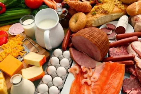 Крупные сети супермаркетов повысят цены на важный продукт сразу после Нового года