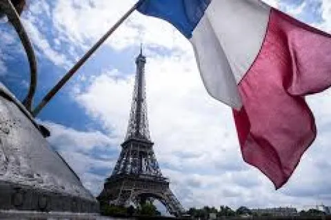 Тайные активы Кремля во Франции: Париж скрывает российские деньги и не хочет передавать их Украине