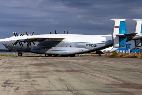 Российская авиация минуснула очередное "раритетное чудо": Ан-22 развалился в небе, забрав с собой экипаж