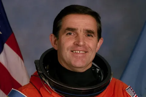 В Киеве найден мёртвым сын легендарного украинского космонавта Леонида Каденюка – СМИ