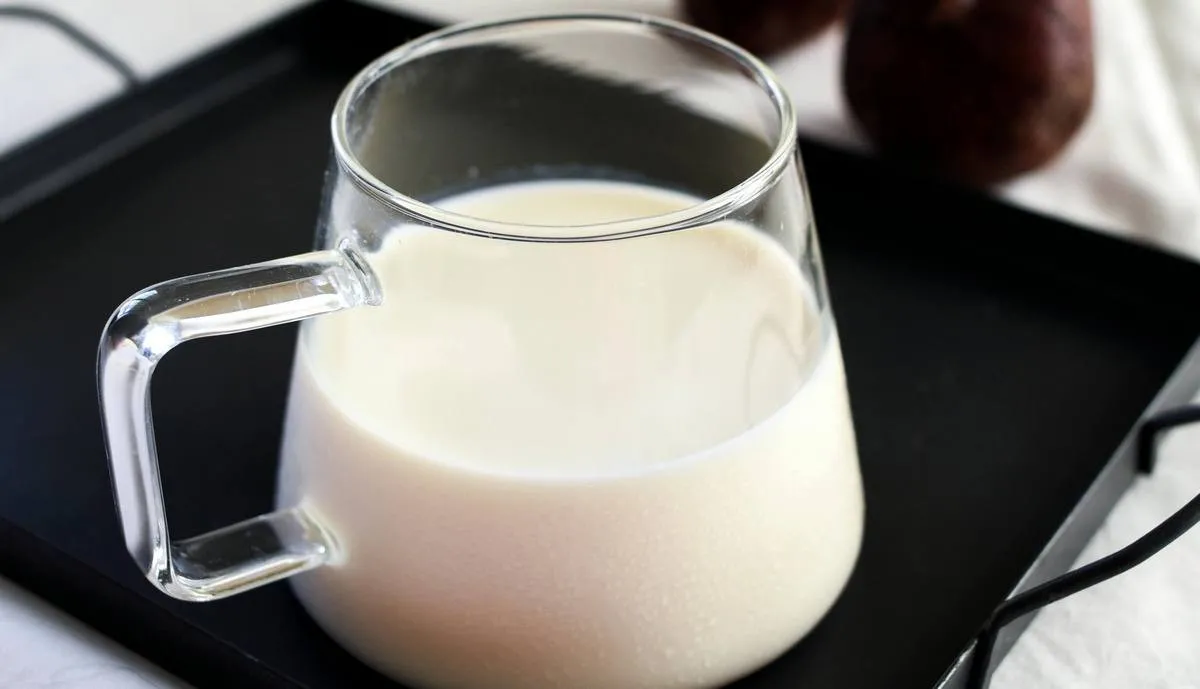 Что произойдет с организмом, если каждый вечер в 21:00 выпивать стакан кефира Что произойдет с организмом, если каждый вечер в 21:00 выпивать стакан кефира - today.ua