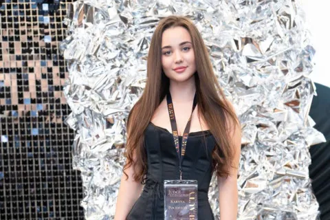 "Возвращение волос – это возвращение к нормальному детству". Как украинская мастерица помогает американским детям вернуть волосы