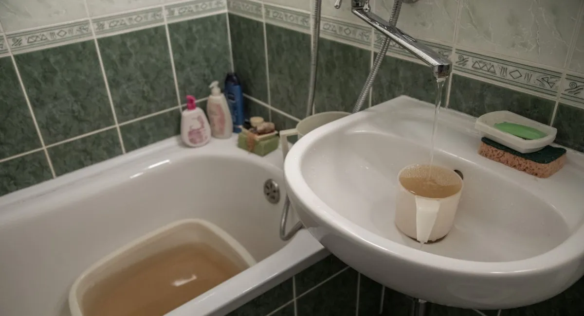 В Донецком регионе более 150 человек умерли от обезвоживания: Люди варят кофе на воде из батарей» - today.ua