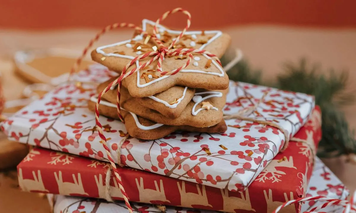 Що не можна дарувати друзям і близьким на Новий 2026 рік: ТОП-5 святкових табу - today.ua