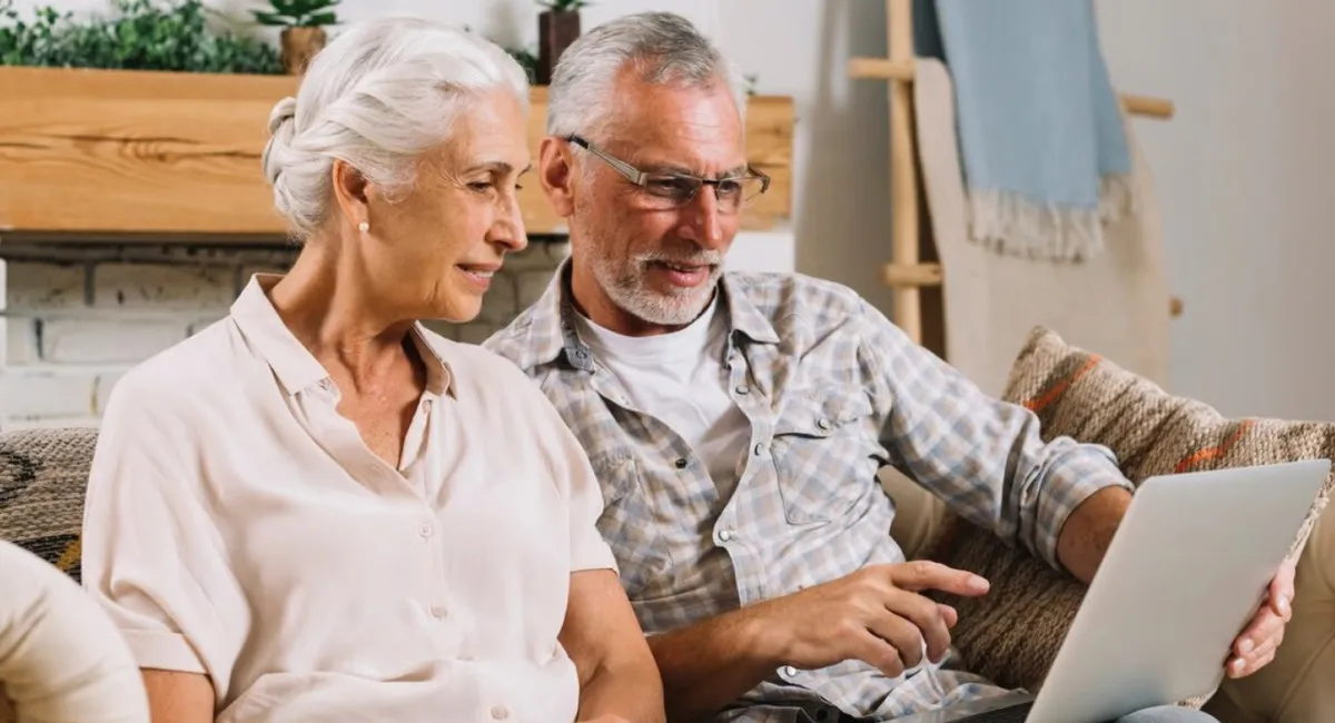 ПриватБанк перетворив ідентифікацію пенсіонерів на кількадобові тортури - today.ua