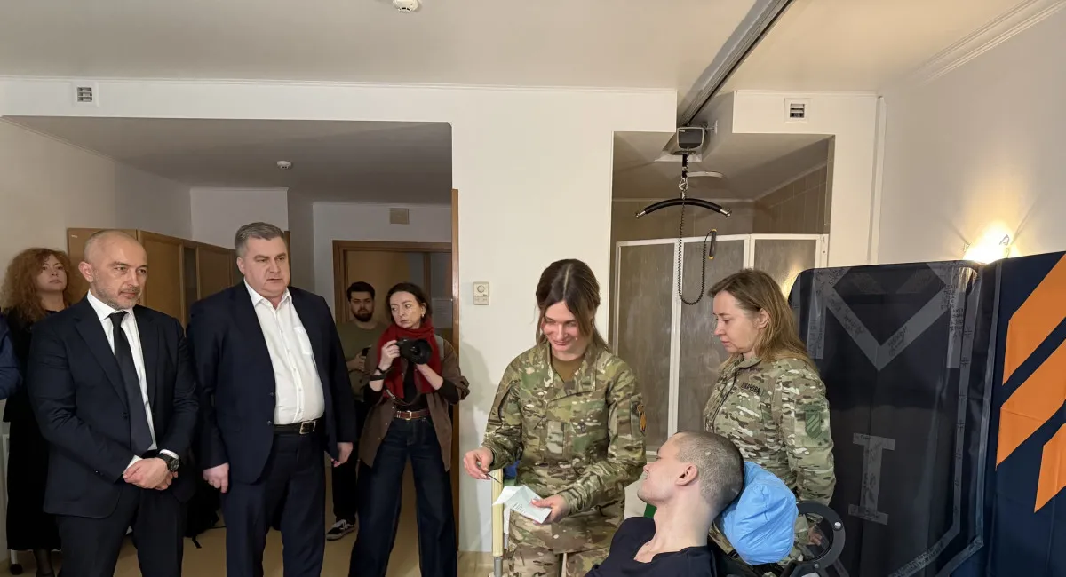 ПриватБанк улаживает скандал с ветераном: что банкиры пообещали парню, который потерял конечности на войне - today.ua