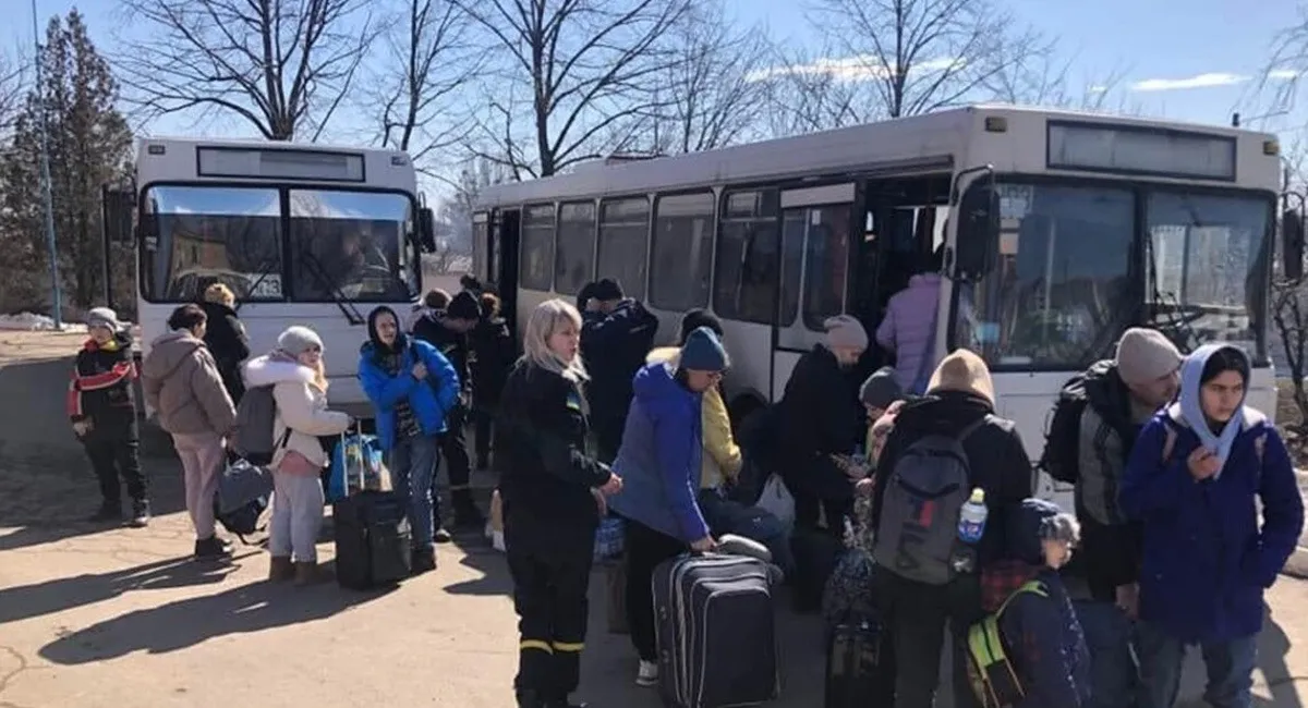 В одній з областей України почалась масова евакуація жителів на тлі даних про вивезення людей до РФ - today.ua