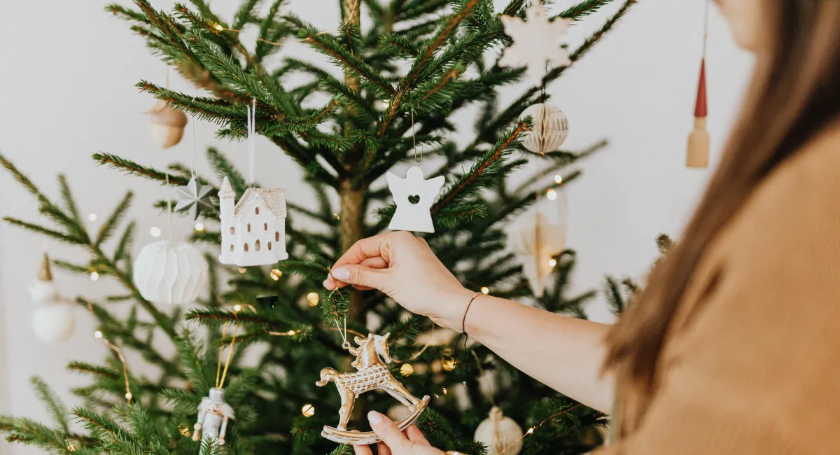 Как максимально продлить жизнь елки: простые и эффективные способы предотвратить осыпание - today.ua