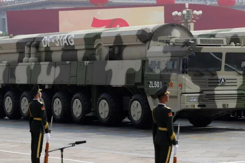 Китай стрімко розширює ядерний арсенал і готується до вторгнення на Тайвань — звіт Пентагону