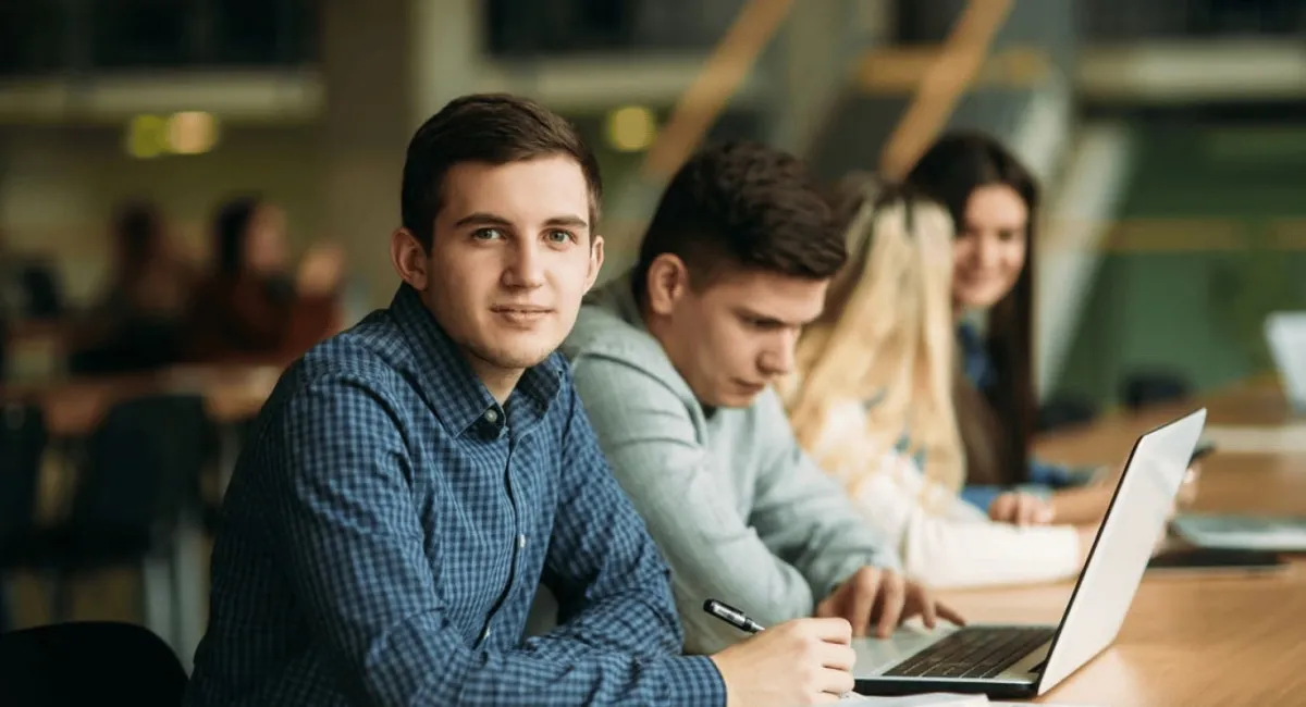 Мужчинам в Украине планируют прикрыть популярную лазейку для уклонения от мобилизации - today.ua