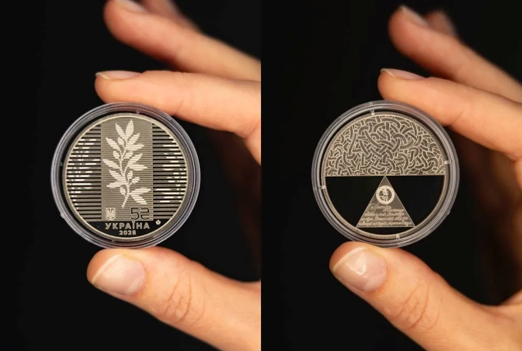 В Украине появились новые 5 гривен: в чем особенность монеты В Украине появились новые 5 гривен: в чем особенность монеты - today.ua