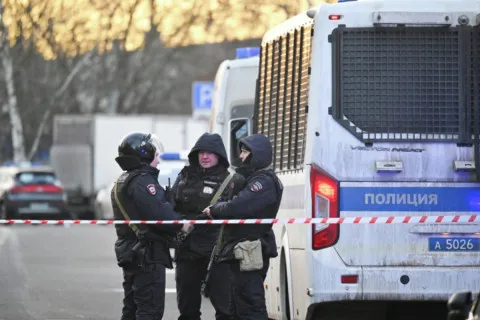 Вторая атака за два дня: в Москве подорвали полицейских рядом с местом гибели генерала Сарварова