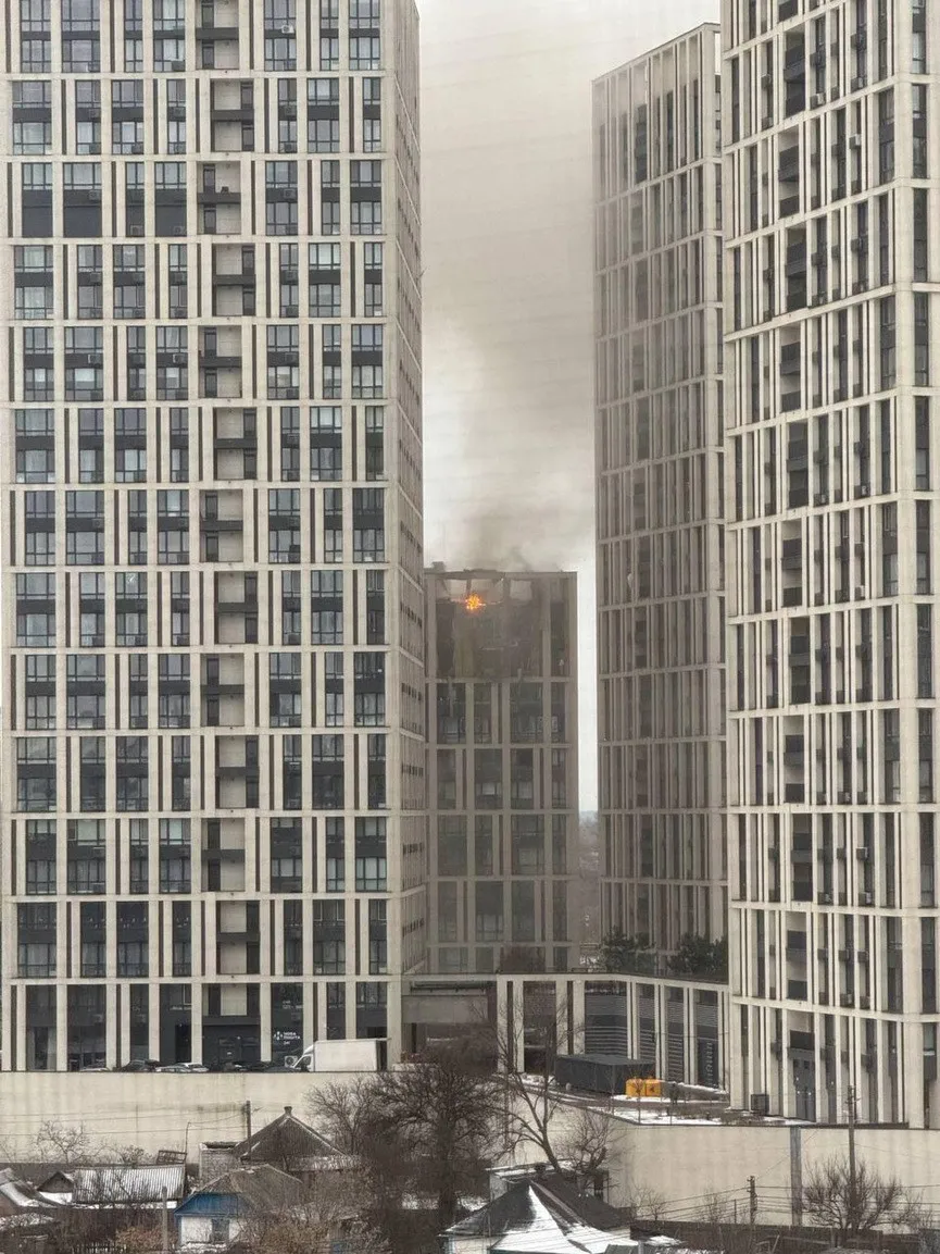 Киев приходит в себя после пережитого ужаса: пожары в семи районах, раненые дети и холод в домах (фото) - today.ua