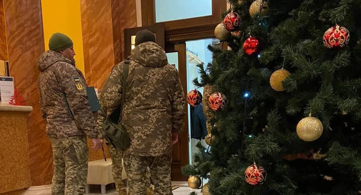 На Одещині чоловік помер на території ТЦК: що кажуть медики та експерти - today.ua