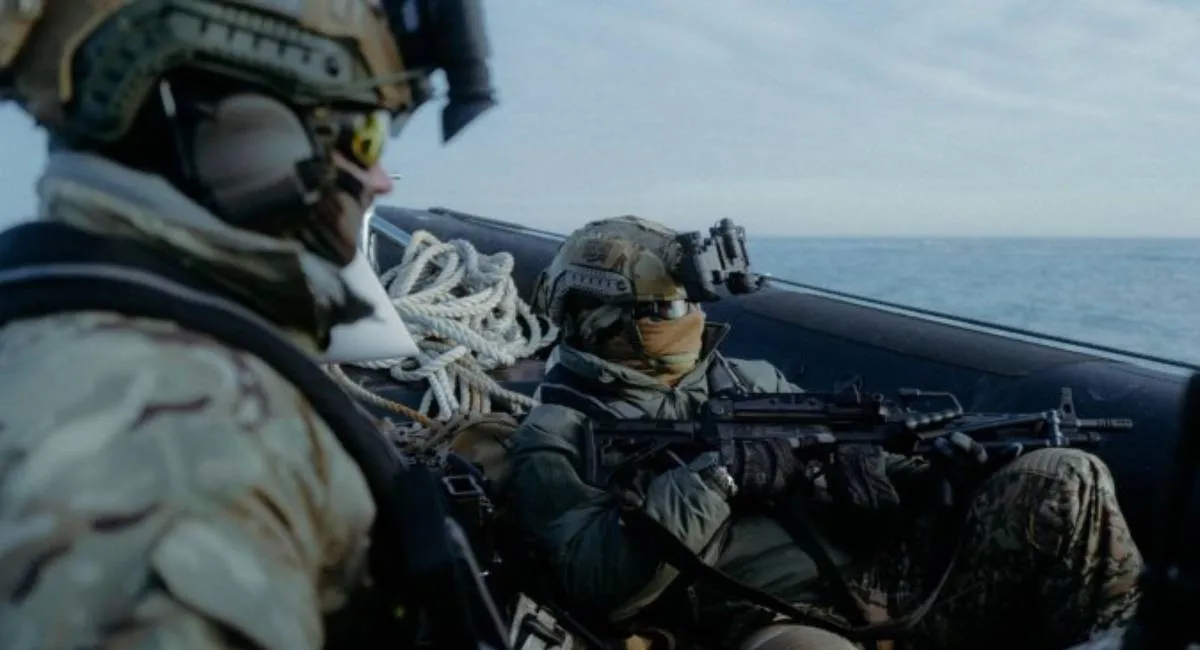 На грани жизни: медики Главного управления разведки прооперировали военного в открытом море - today.ua