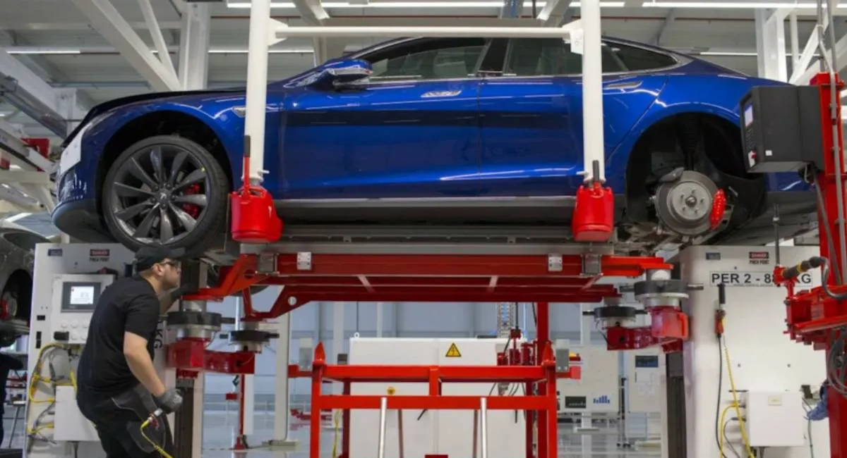 Надежность электрокаров под сомнением: эксперты раскрыли главный недостаток - today.ua