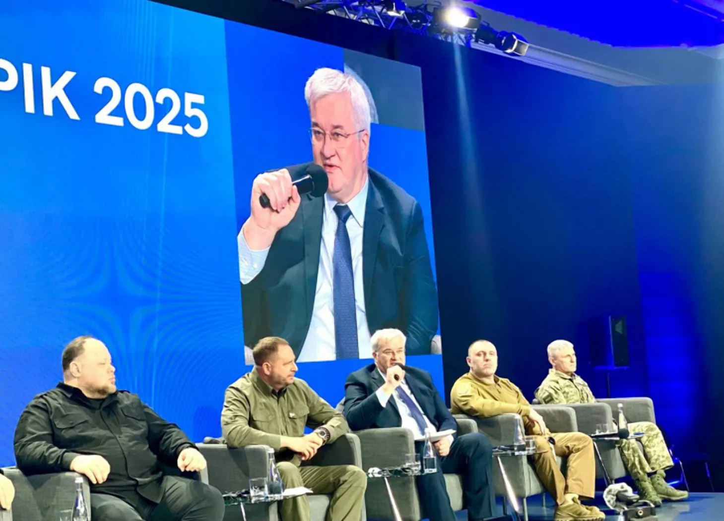 Украина ставит перед собой цель закончить войну в 2025 году, - Сибига - today.ua