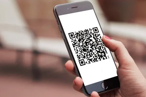 В Україні вигадали нову шахрайську схему з QR-кодами у громадських місцях