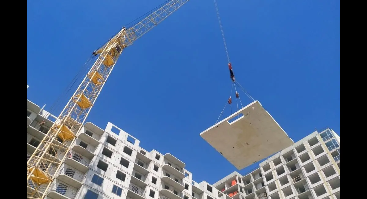 Попри війну, в Україні стрімко зростають ціни на житло: що буде з вартістю квартир найближчими роками - today.ua