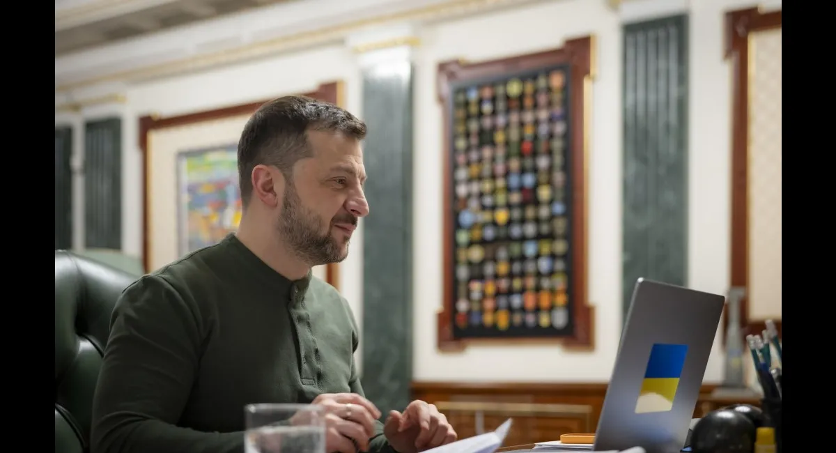 Зеленский обсудил с Макроном гарантии безопасности Украины - today.ua