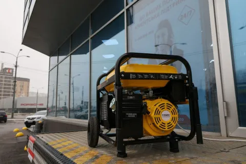 "Просто дбав про добробут": у Кам’янці-Подільському через шум генератора мешканці влаштували цькування комунальника