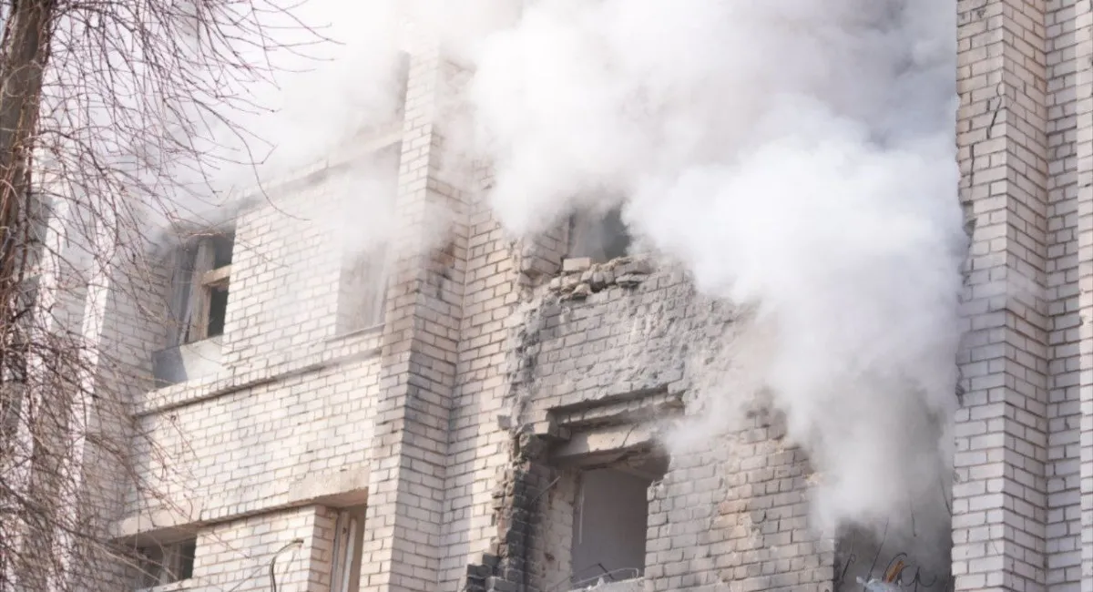 Армия РФ ударила по роддому в Запорожье: есть пострадавшие (фото, видео) - today.ua