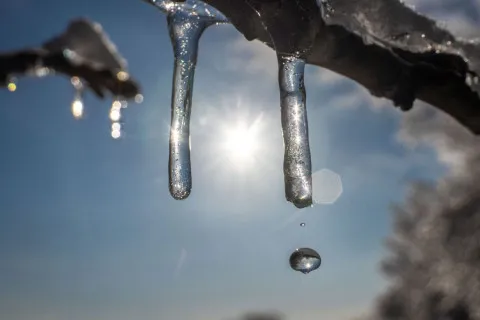 В Україну йде довгоочікуване потепління: синоптик розповів, коли відступлять морози