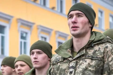 Українці до 25 років підуть на війну не тільки добровольцями: хто має бути готовий до мобілізації