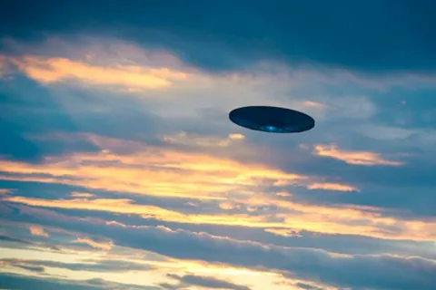 Пентагон розсекретив відео, що є беззаперечним доказом існування НЛО