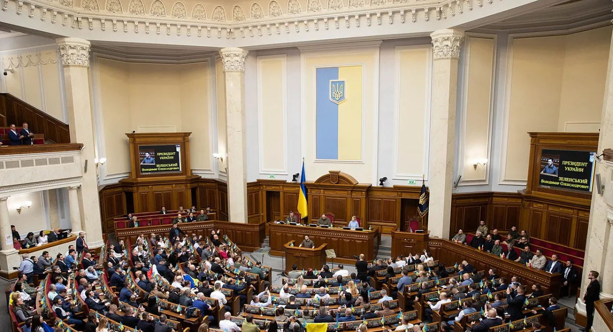 Володимир Зеленський припускає, що доля мирного договору може бути вирішена депутатами у Верховній Раді - today.ua