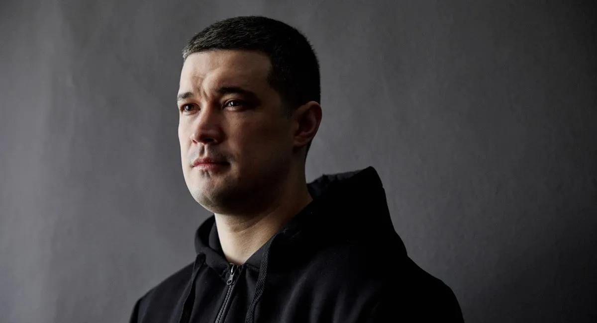 Едва уцелели: супруга министра обороны Федорова с маленьким ребенком попала в ДТП на мосту в Киеве - today.ua