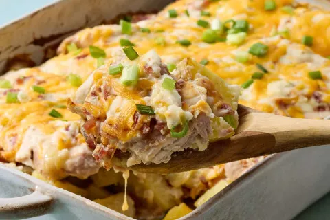 Усього 3 інгредієнти, і смачна вечеря готова: рецепт простої, але апетитної страви