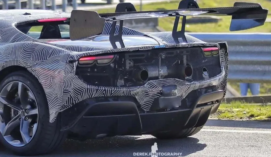 Перші фото гоночної Ferrari: на дорогах тестують нову версію суперкара 296 Challenge Stradale - today.ua