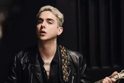 Подарунок для пропаганди РФ: як у Рівному зірвали концерт Melovin та чому артист звинуватив правоохоронців