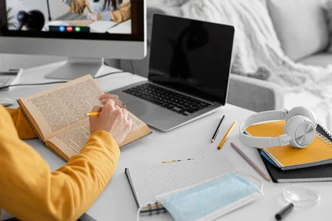 Самообразование или формальная школа: кто лучше готовит к вызовам современного мира