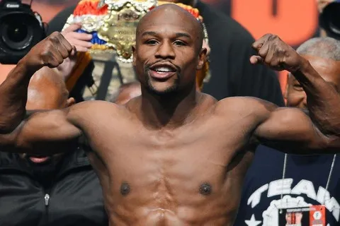 "51-0 или первый крах?": непобедимый Мейвезер объявил о возвращении на ринг после 9 лет тишины